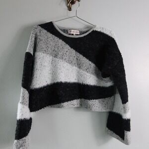 Crop‎ Sweater Winter Black White